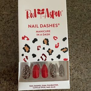 Red Aspen Leopards + Lipstick, Layla NIB